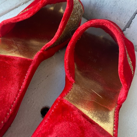50s/60s Vintage red and gold “Nite Aires” slippers size 6 sku 4013 - Picture 3 of 6